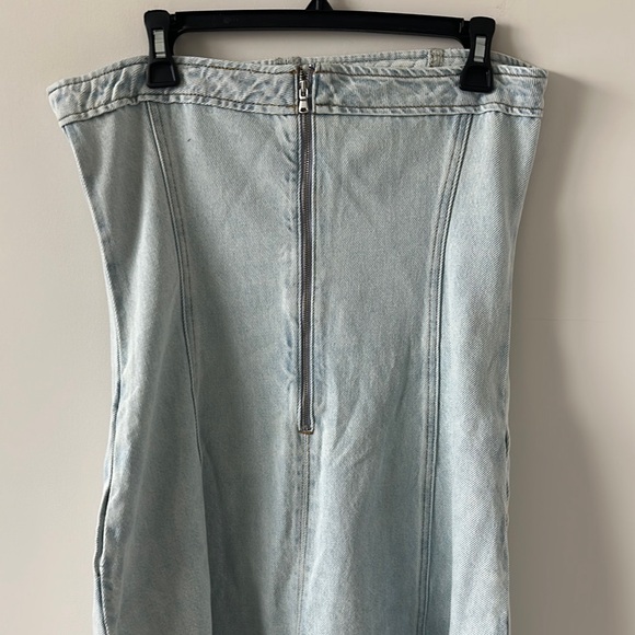 NWT Revolve Denim Strapless Midi Dress - Picture 4 of 6